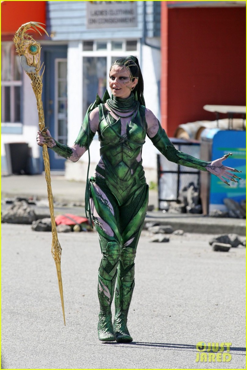 Power Rangers Rita Repulsa Actor Power Rangers | Elizabeth Banks como Rita Repulsa no set – Torre de ...