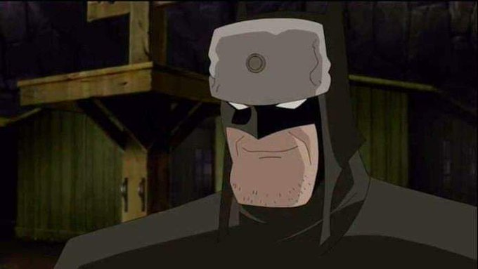 Batmankoff é o destaque da nova imagem oficial de Entre a Foice e o Martelo
